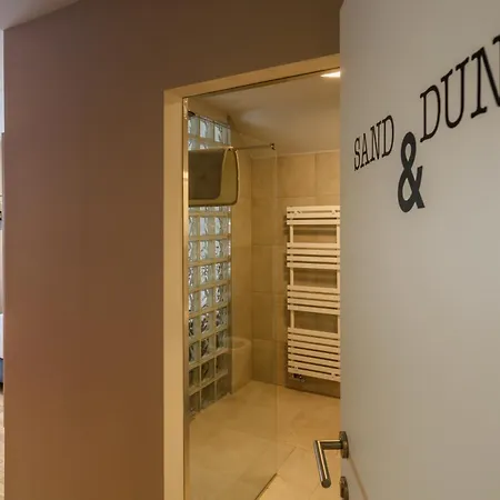 فندق مبيت وإفطار Cecha &wellness أوستيند